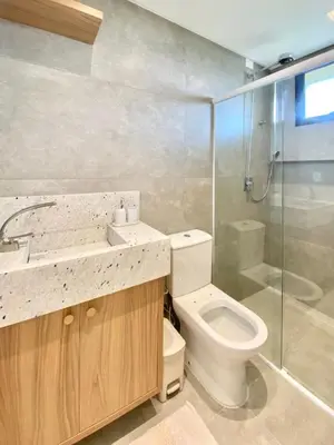 A planta de 165- Apartamento de 3 quartos na praia de Canto Grande