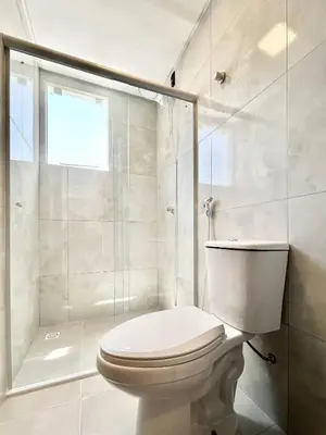 A planta de 008 - Apto em Residencial na praia de Bombas