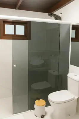 Uma casa de banho em Hotel Pousada Litorânea