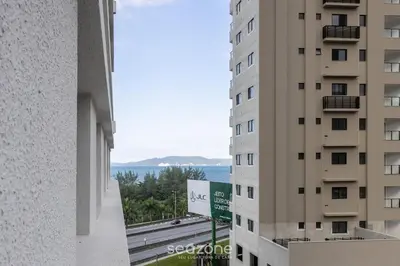 Uma varanda ou terraço em Apto Vista Mar c/ churrasq. em Itapema SBN0705