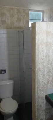 Uma casa de banho em Residencial verde oliva