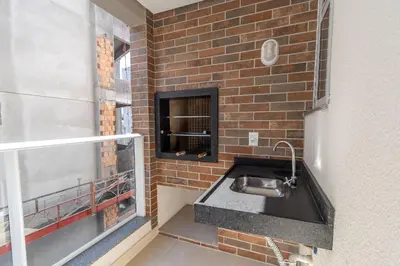 A planta de Terrazzo 503B - Apto 2 quartos em condomínio de luxo à 300 metros da Praia de Bombas