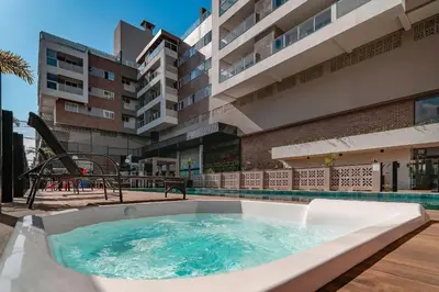 A planta de Terrazzo 503B - Apto 2 quartos em condomínio de luxo à 300 metros da Praia de Bombas