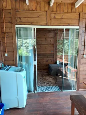 Uma área de estar em Casa na Praia em Porto Belo - Araçá
