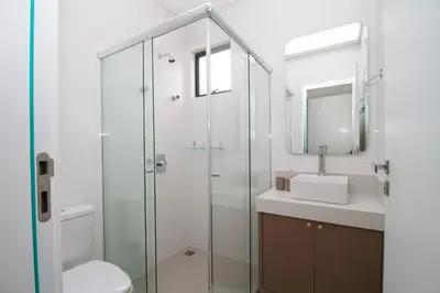 Uma casa de banho em 007A - Apartamento a poucos metros do mar