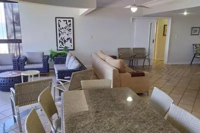 Uma área de estar em Cobertura - Frente para o mar