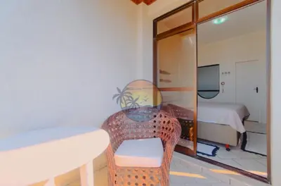 A planta de Triplex Beira Mar com piscina - Próximo a comércio em geral