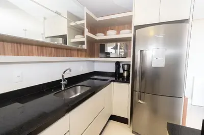 A cozinha ou kitchenette de Varandas do Atlântico 306A – Frente Mar em Bombas