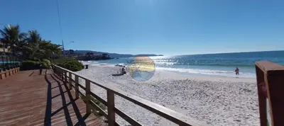 A planta de Sobrado no Centro de Bombinhas - próximo a praia e comércio em geral