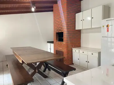 A planta de B916 - Apto 03 quartos para 7 pessoas perto do mar