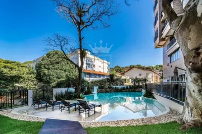 A piscina em ou perto de A07 - Apartamento 301 Bloco 3 - Waldgarten - 50m do mar - Condomínio de alto padrão com piscina e academia.