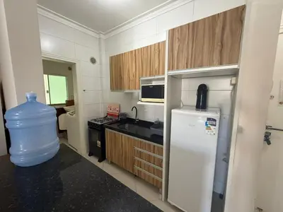 A cozinha ou kitchenette de A26 - APARTAMENTO 2 DORMITÓRIOS NO CENTRO DE BOMBINHAS