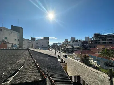 A vizinhança circundante ou próxima do apartamento