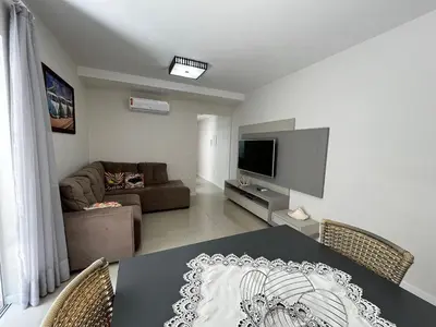 Uma televisão e/ou sistema de entretenimento em A91 - Varadero - Apartamento de 02 dormitórios em Bombas.