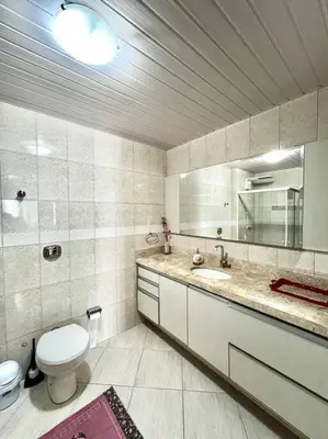 Uma casa de banho em Residencial Caravelas - Apto Completo 150m da Praia