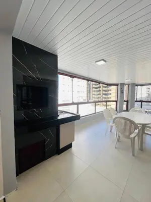 A planta de APARTAMENTO EM MEIA PRAIA ITAPEMA 3 QUARTOs