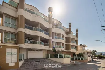 O edifício onde o apartamento está situado