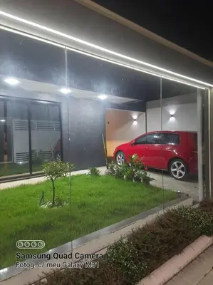 Um jardim no exterior de Beach House Delegado Marcio