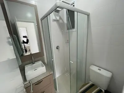 Uma casa de banho em cód 122 - cobertura com jacuzzi próxima do mar!