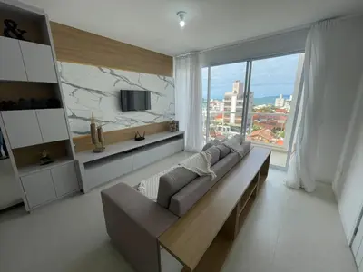 Uma televisão e/ou sistema de entretenimento em cód 122 - cobertura com jacuzzi próxima do mar!