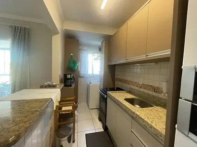 A cozinha ou kitchenette de cód 154 - Excelente apartamento apenas 300m do mar