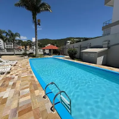 cód 154 - Excelente apartamento apenas 300m do mar