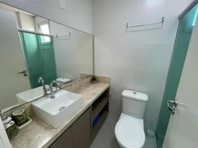 Uma casa de banho em Cód 121 - Apartamento á 280m do mar