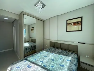 Uma cama ou camas num quarto em Cód 121 - Apartamento á 280m do mar