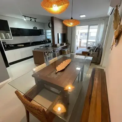 Cód 95 - Apartamento amplo e decorado