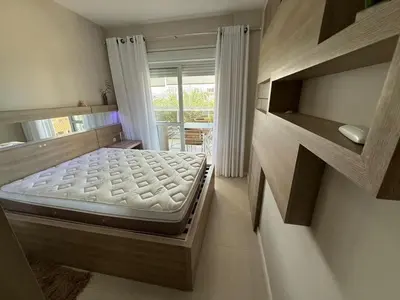 Uma cama ou camas num quarto em Cód 137- Belo apartamento de 3 suítes