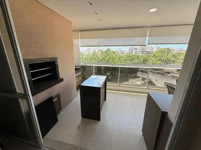 A cozinha ou kitchenette de Cód 137- Belo apartamento de 3 suítes