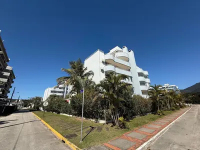 O edifício onde o apartamento está situado