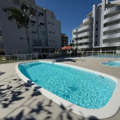 Cód 79 - Apto com hidromassagem e vista mar