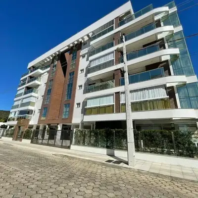 Cód 68 - Apartamento á 200m do mar