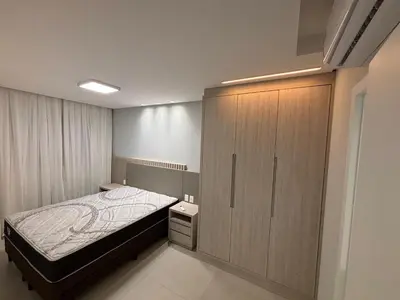 Uma cama ou camas num quarto em Cobertura duplex alto padrão 200m da praia