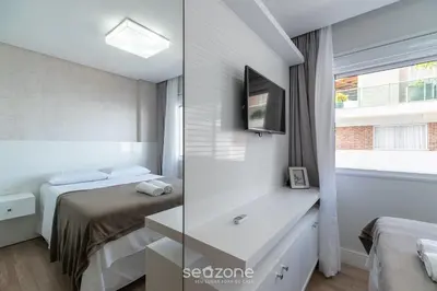 Uma cama ou camas num quarto em VDT - Apartamentos a 180m da Praia de Bombas