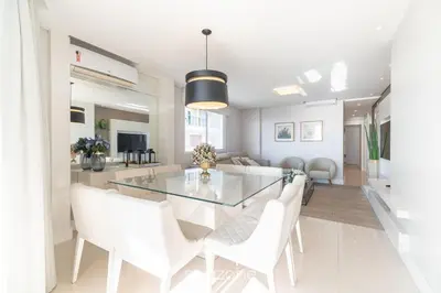 A planta de VDT - Apartamentos a 180m da Praia de Bombas