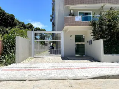 O edifício onde o apartamento está situado