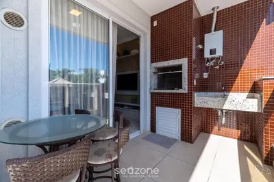 A cozinha ou kitchenette de Apt 2Q Moderno 80m da Praia de Mariscal IML0107