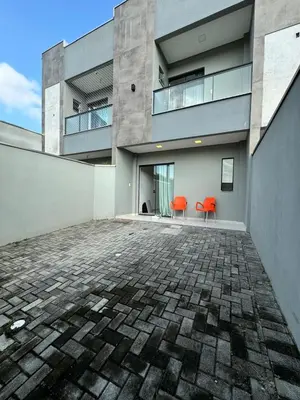 O edifício onde o apartamento está situado