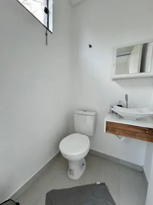 Uma casa de banho em Lindo Sobrado em Camboriú