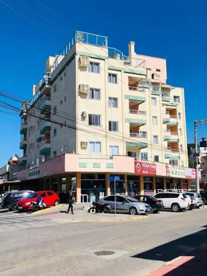 O edifício onde o apartamento está situado