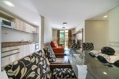 A cozinha ou kitchenette de Porto Fino 204 - Aconchegante apartamento com 03 quartos com ótima localização
