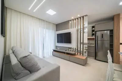 A cozinha ou kitchenette de 304 Bl 03 Waldgarten Bombinhas - Condomínio a 50 m do Mar e Frente Avenida - Condomínio de Alto Padrão - Piscina - Academia - Salão de jogos