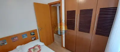 Uma cama ou camas num quarto em Apartamento Alto Padrão com 5 Quartos Próximo a praia e ao shopping Russi Russi