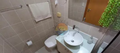 Uma casa de banho em Apartamento Alto Padrão com 5 Quartos Próximo a praia e ao shopping Russi Russi