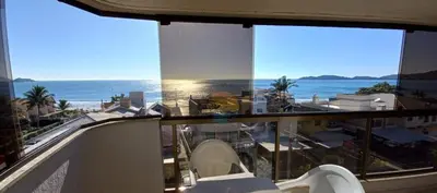 A planta de Apartamento Alto Padrão Com Vista ao Mar na Avenida Principal da Praia ao Lado de Comércio em Geral