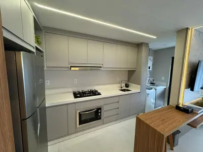 A planta de 002D - Lindo apartamento na praia de Bombas