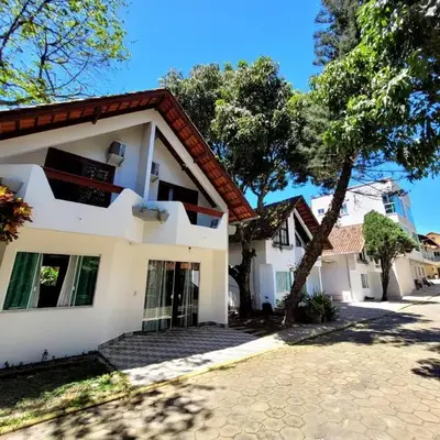 Residencial Chalés Rota do Sol Bombinhas - com cozinha