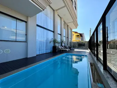 A planta de Excelente apartamento em Bombas com piscina